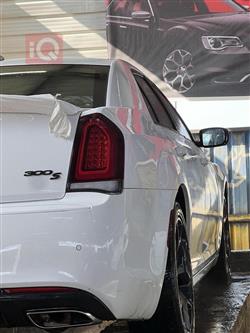 کرایسلەر 300